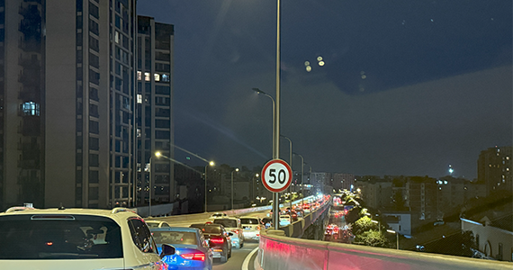 com域名批量注册